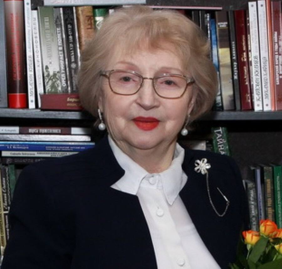 Поэт, журналист, переводчик