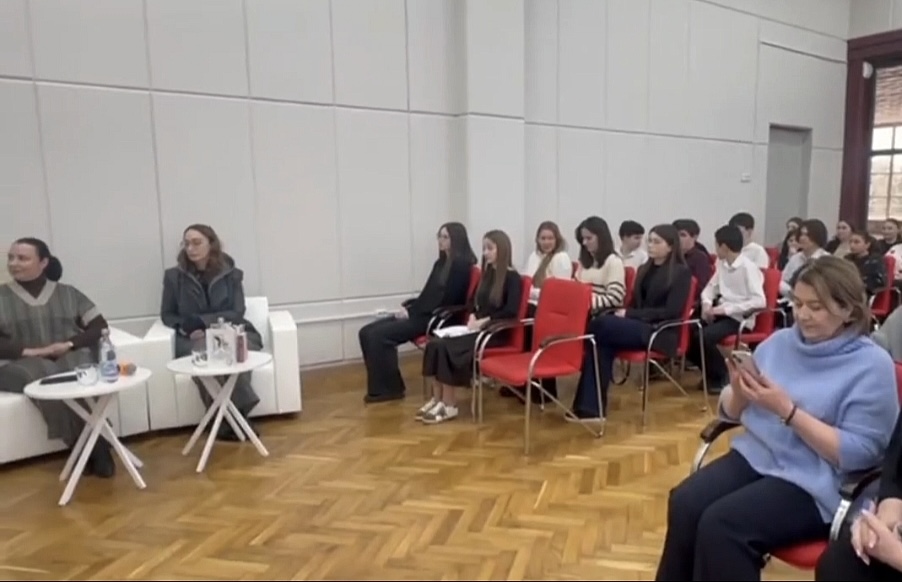 В Нальчике прошла встреча с Зариной Кануковой