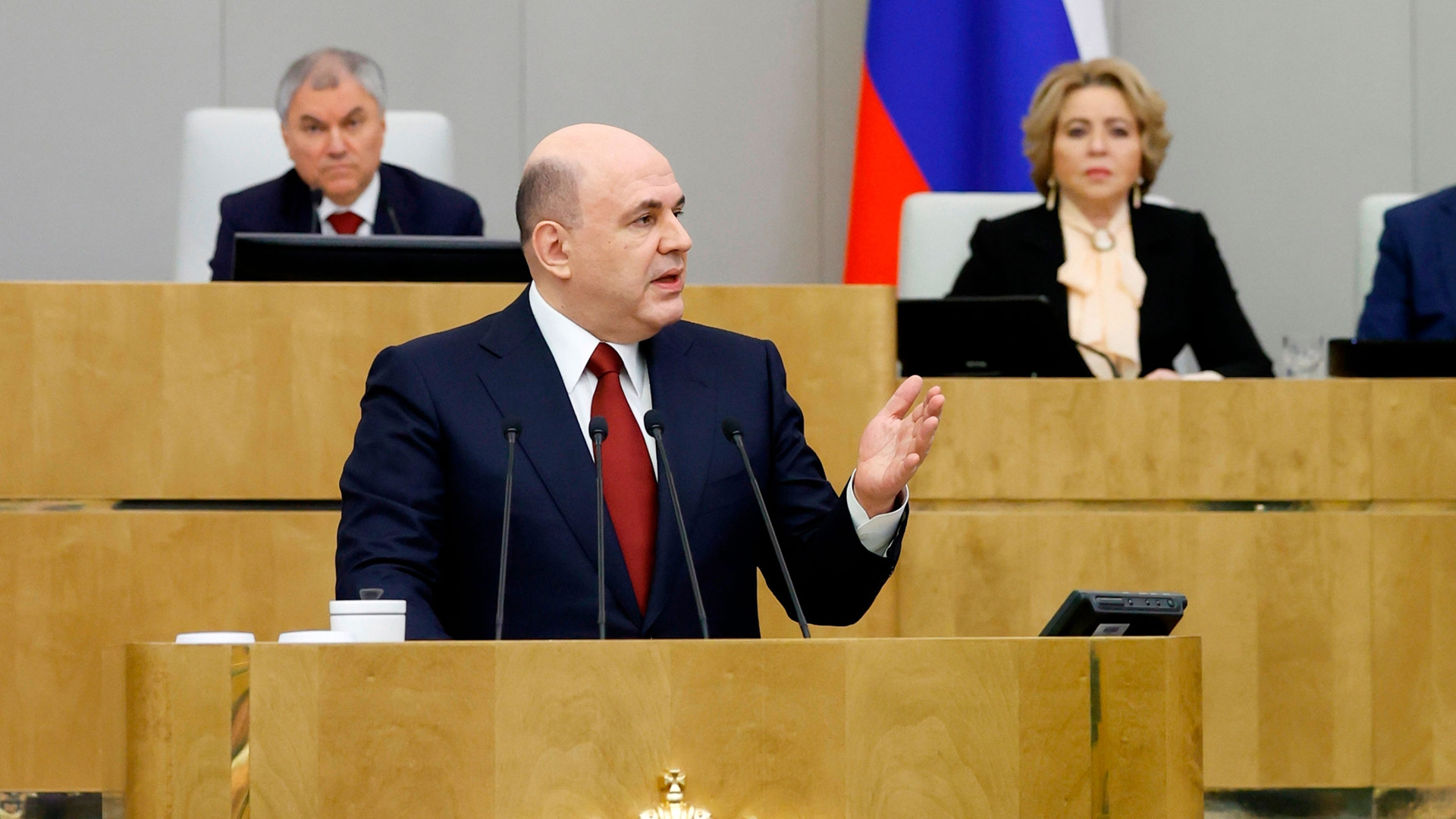 Михаил Мишустин выступил в Госдуме с отчетом правительства 