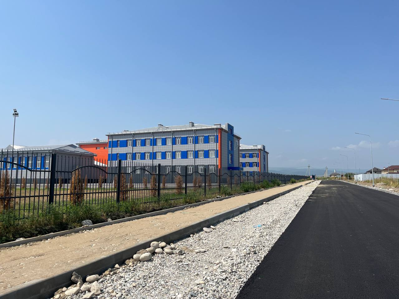 Дороги к новым школам