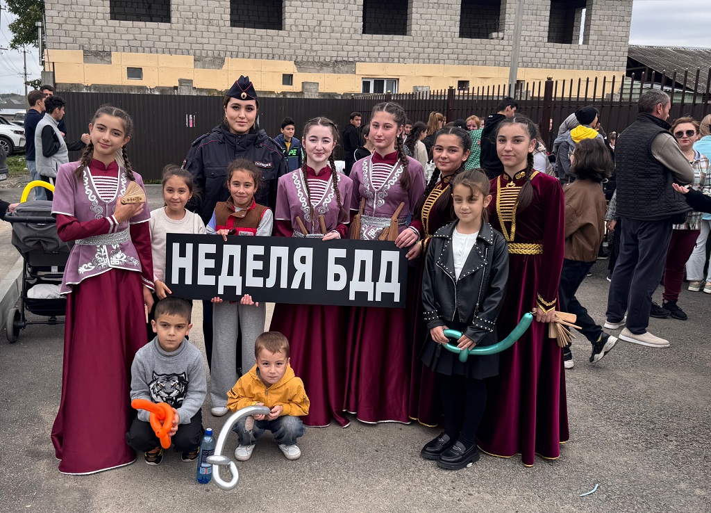 Творческие коллективы и всадники Кабардино-Балкарии поддержали идею безопасности на дорогах