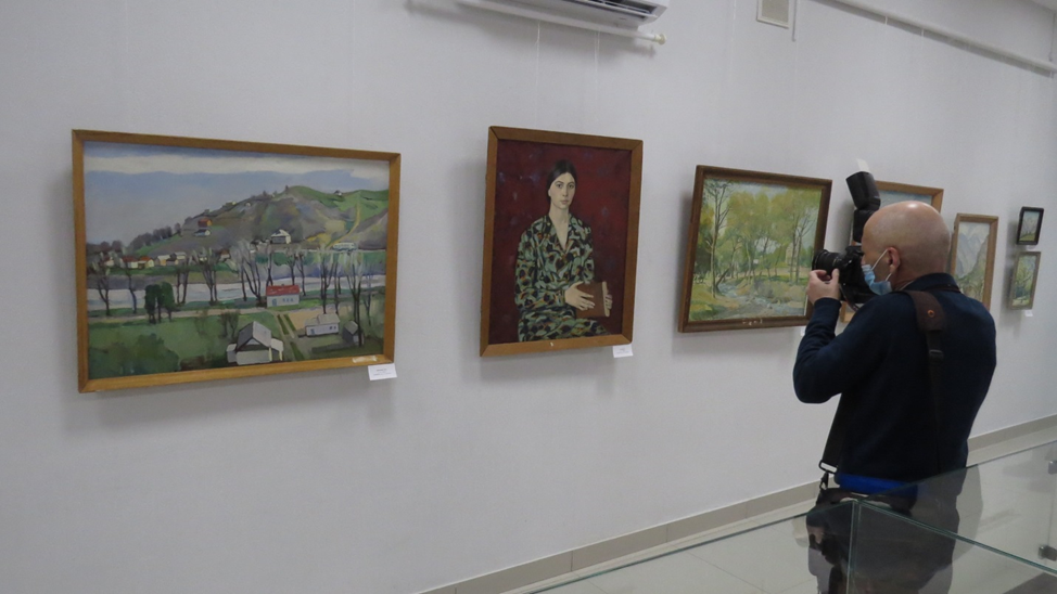 В Нальчике открылась выставка памяти Залимхана Индрисова