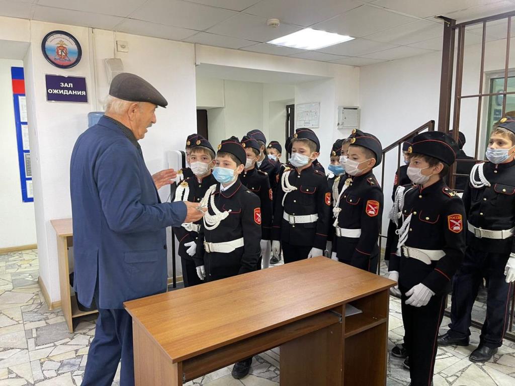 Автоинспекторы Баксанского района организовали экскурсию для кадетов