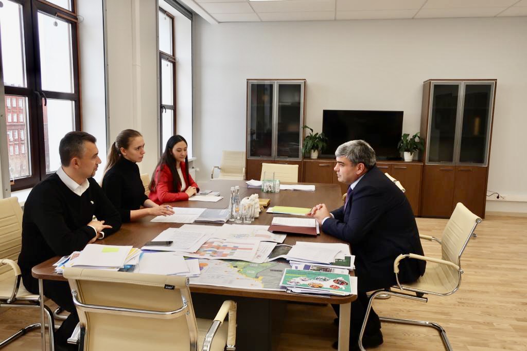 Казбек Коков и Ксения Разуваева обсудили перспективы молодежной политики в Кабардино-Балкарии 