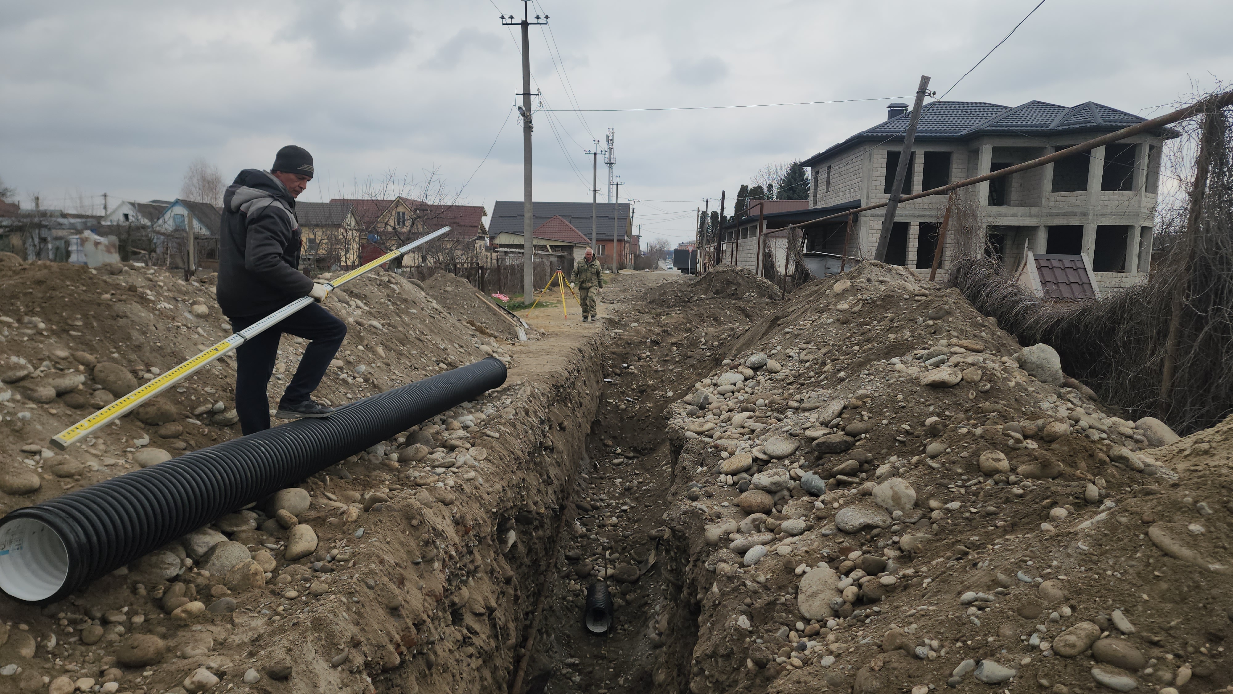 В Баксане прокладывают новый коллектор