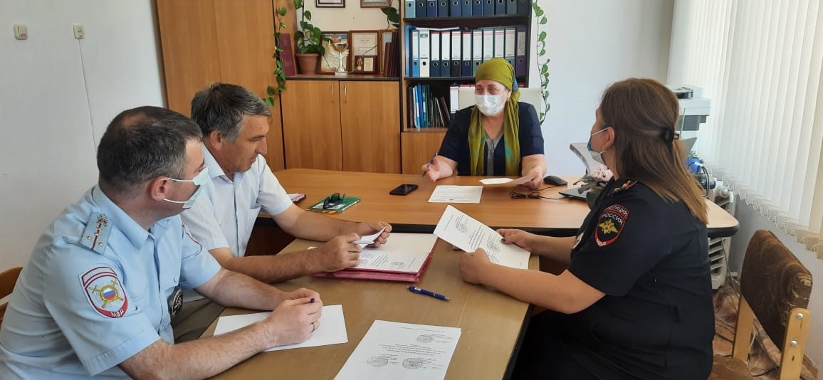 В школе Анзорея говорили о профилактике экстремизма