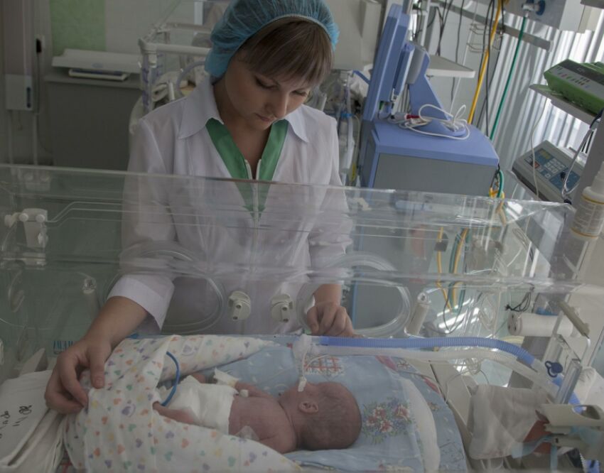 Наследственные заболевания новорожденных будут выявлять на второй день жизни