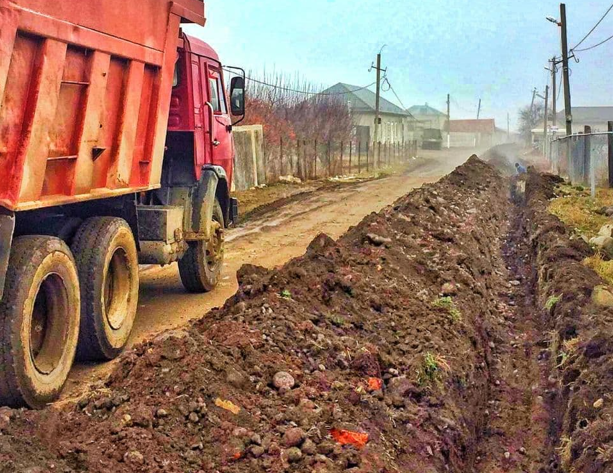 В Кишпеке ремонтируют водопровод