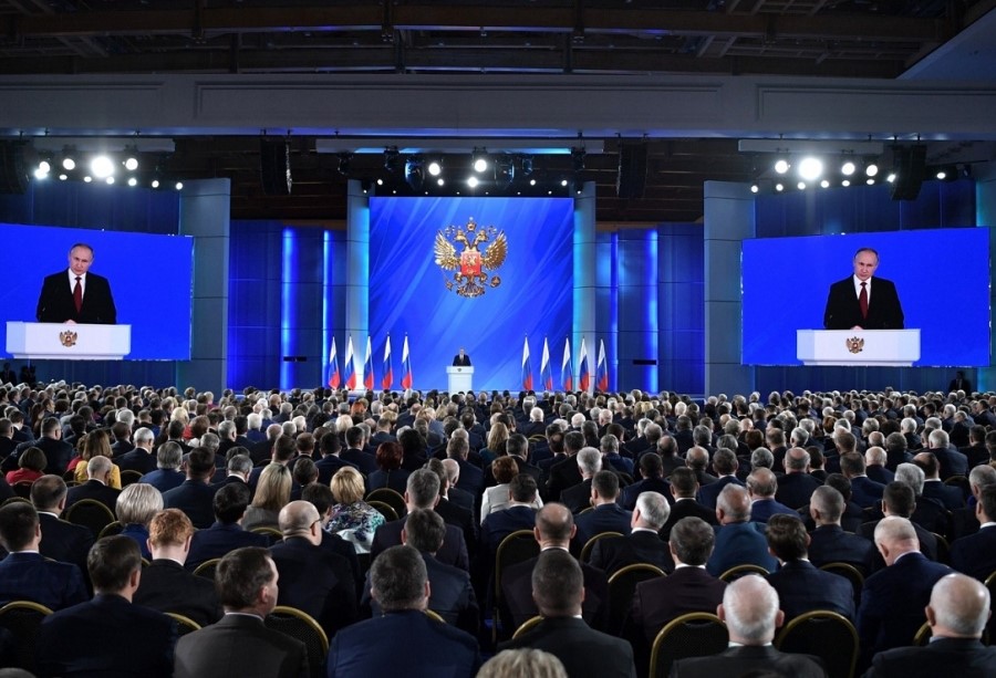Президент России обозначил региональным властям программу действий