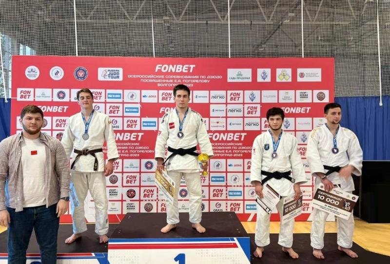 Мухамед Алоев одержал победу на «Мемориале Погорелова»