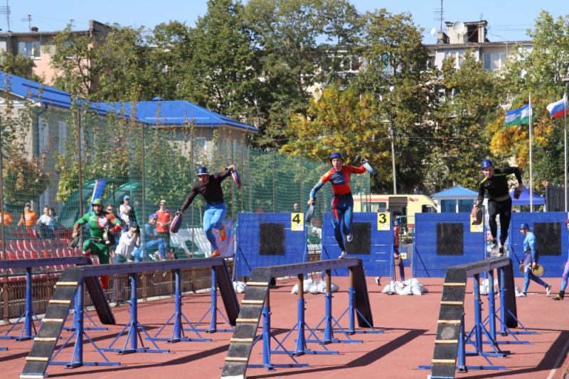 В КБР проходят всероссийские соревнования по пожарно-спасательному спорту