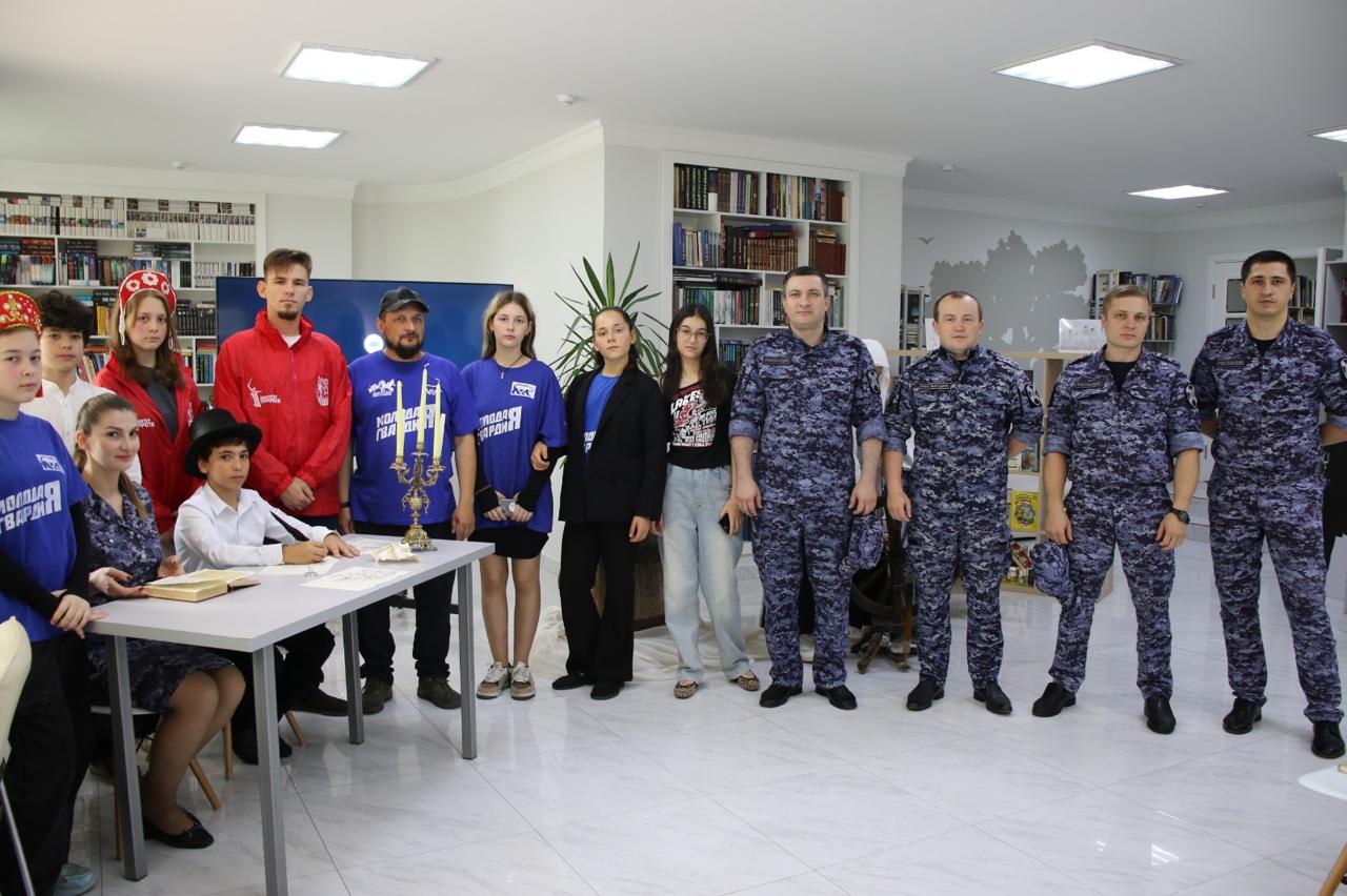 В Международный день русского языка росгвардейцы приняли участие в тематическом мероприятии