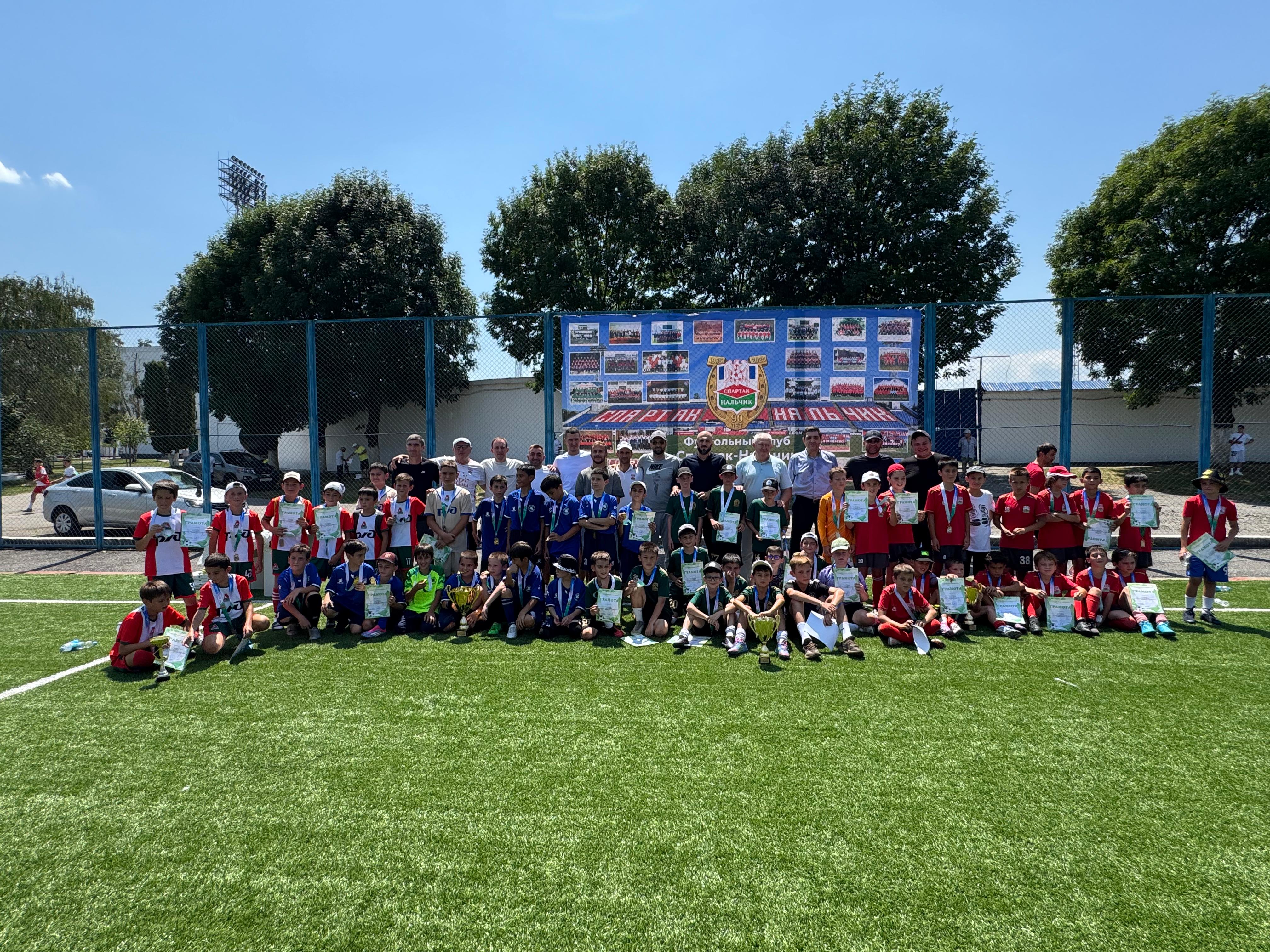 В Нальчике прошёл юношеский турнир в честь 90-летия футбольной команды «Спартак»  