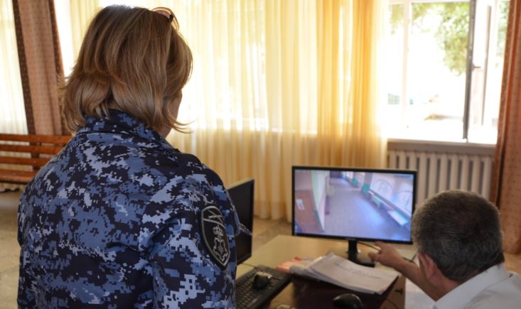 Росгвардейцы проводят проверки избирательных участков