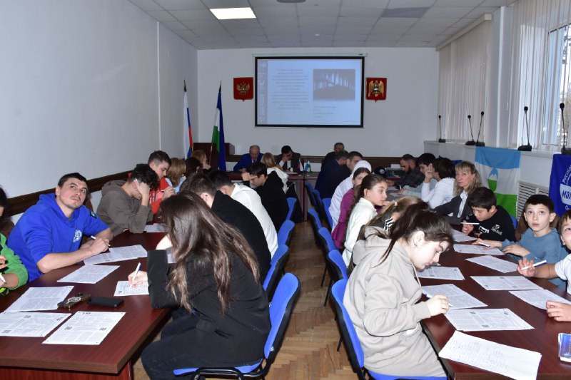 В Минкурортов КБР подвели итоги проекта «Школа туризма и краеведения»  