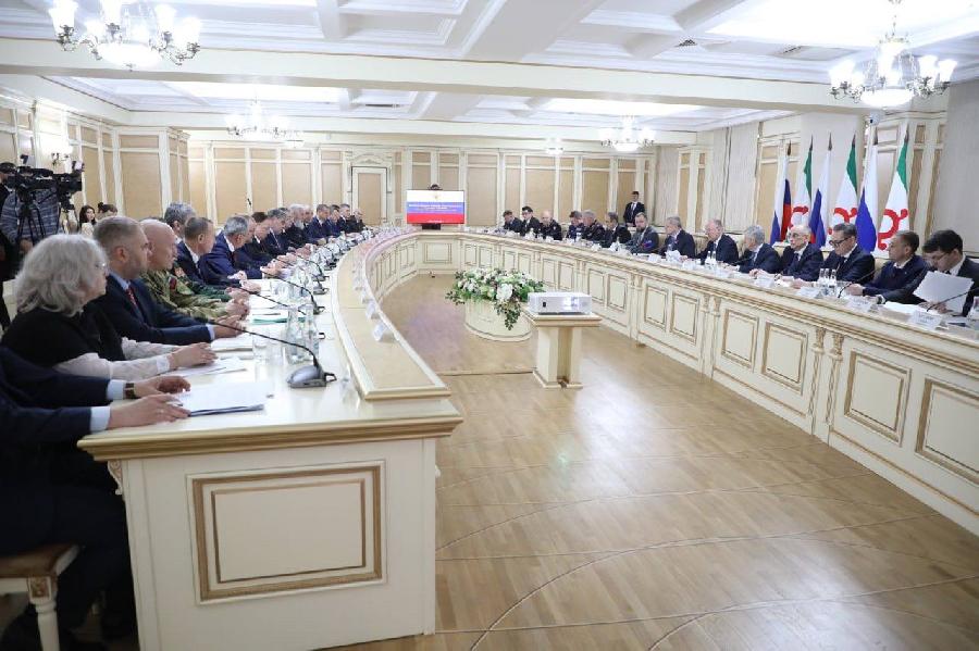 Николай Патрушев провел совещание по вопросам безопасности регионов СКФО