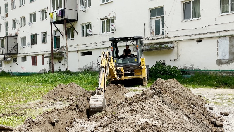 В Тырныаузе устранен прорыв трубопровода на магистрали холодного водоснабжения