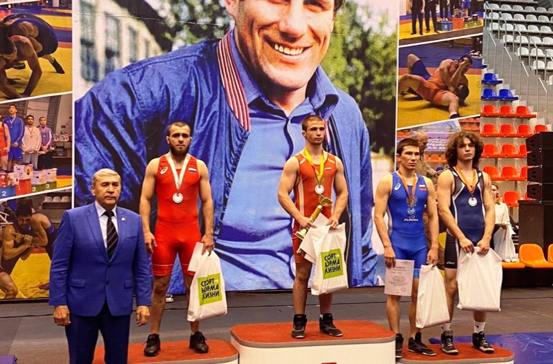 Карагулов и Бабочиев отметились в Ногинске