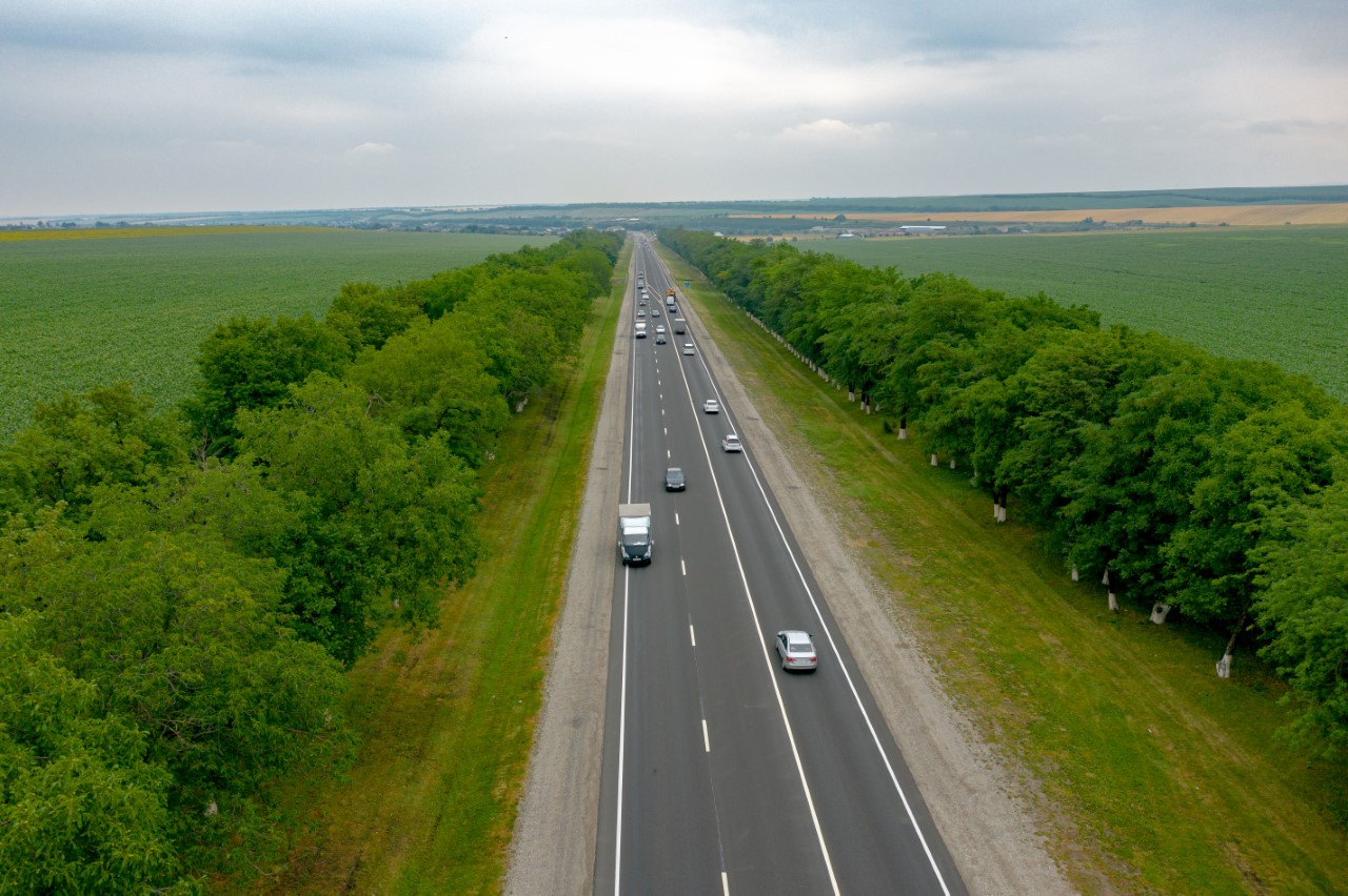 В Кабардино-Балкарии обновили трассу «Кавказ»