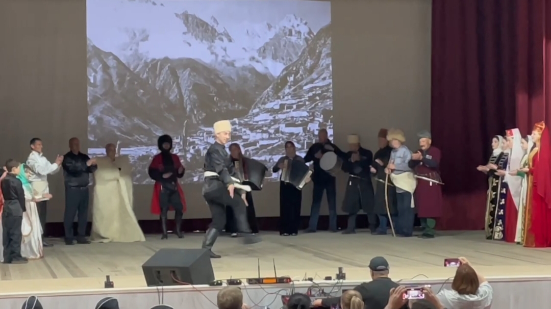 В Черекском районе прошел праздничный концерт