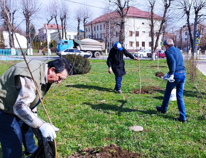 В Чегемском районе проходит субботник