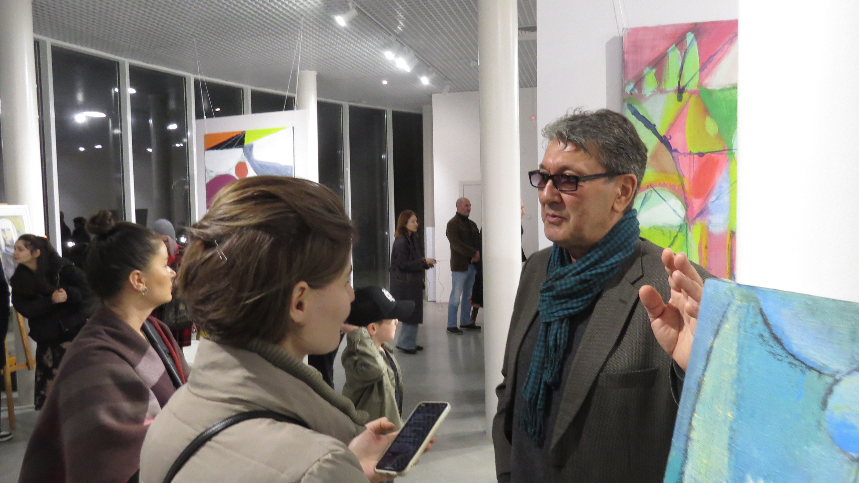 В Нальчике открылась выставка художников – отца и дочери 