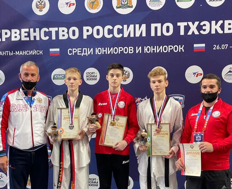 Еще три медали из Ханты-Мансийска