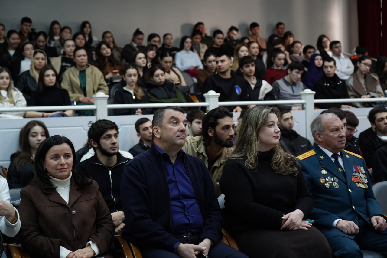 В КБГУ обсудили безопасность туристов