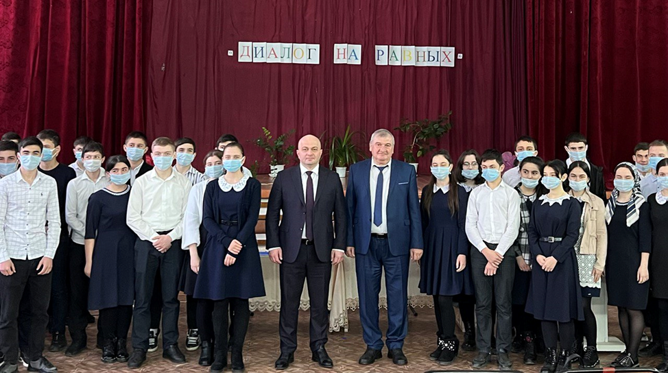 Ш. Ахубеков пообщался на равных со школьниками Алтуда