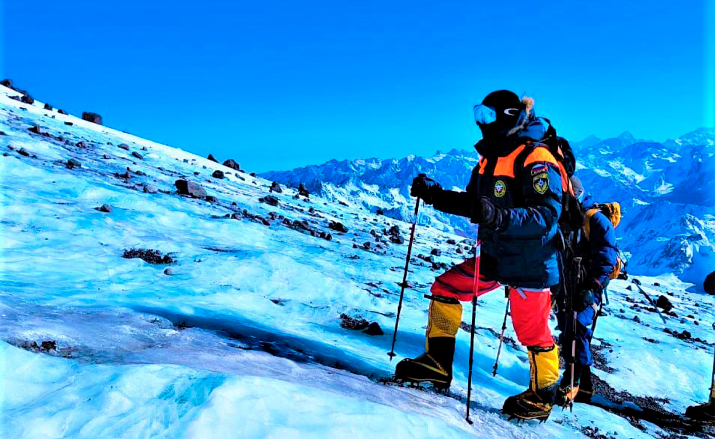 Высокогорные тренировки спасателей Кабардино-Балкарии