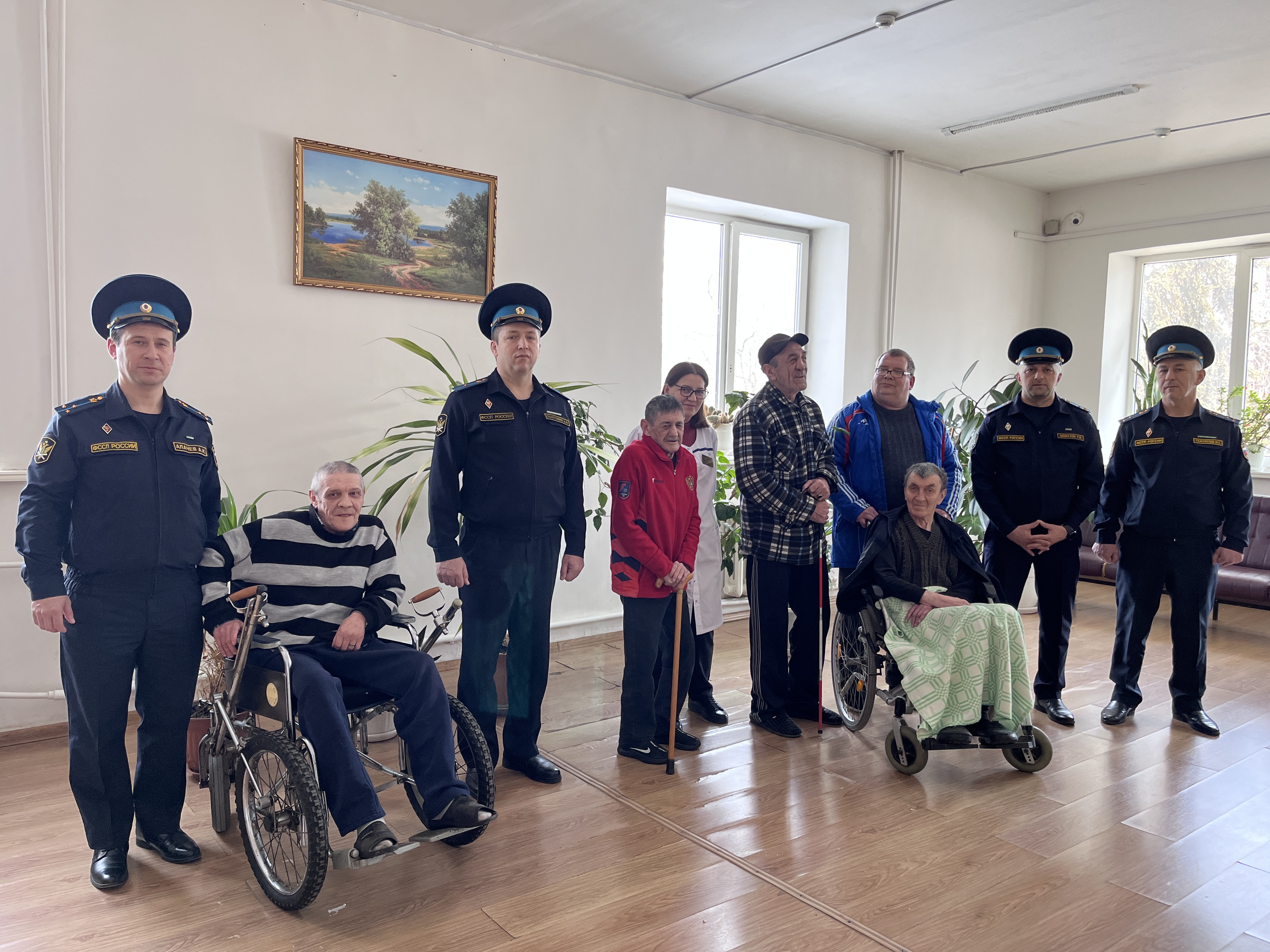 Сотрудники Управления Федеральной службы судебных приставов по КБР посетили Нальчикский дом-интернат для престарелых и инвалидов