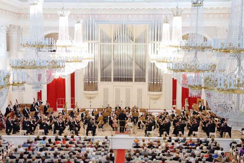 6 июня - онлайн-трансляции из Санкт-Петербургской филармонии