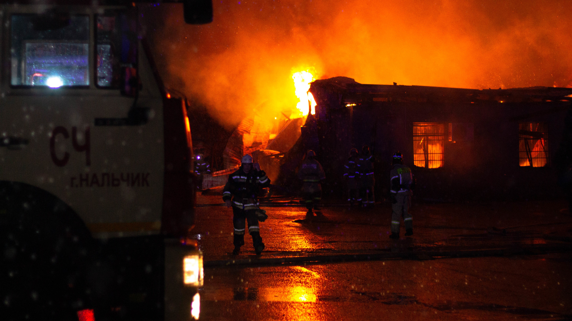 В МЧС отпраздновали юбилей службы пожаротушения