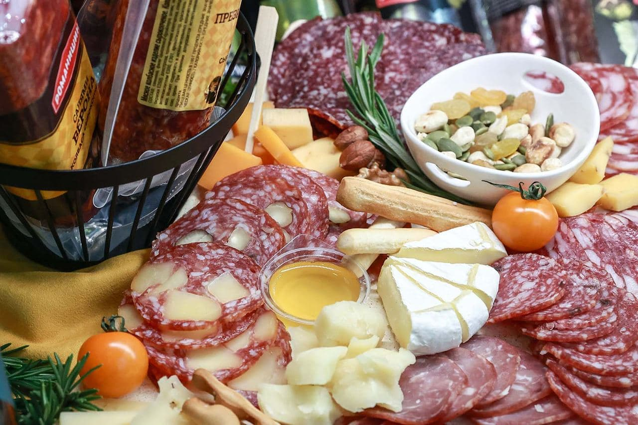 Россия сняла ограничения на поставку продуктов из ряда стран