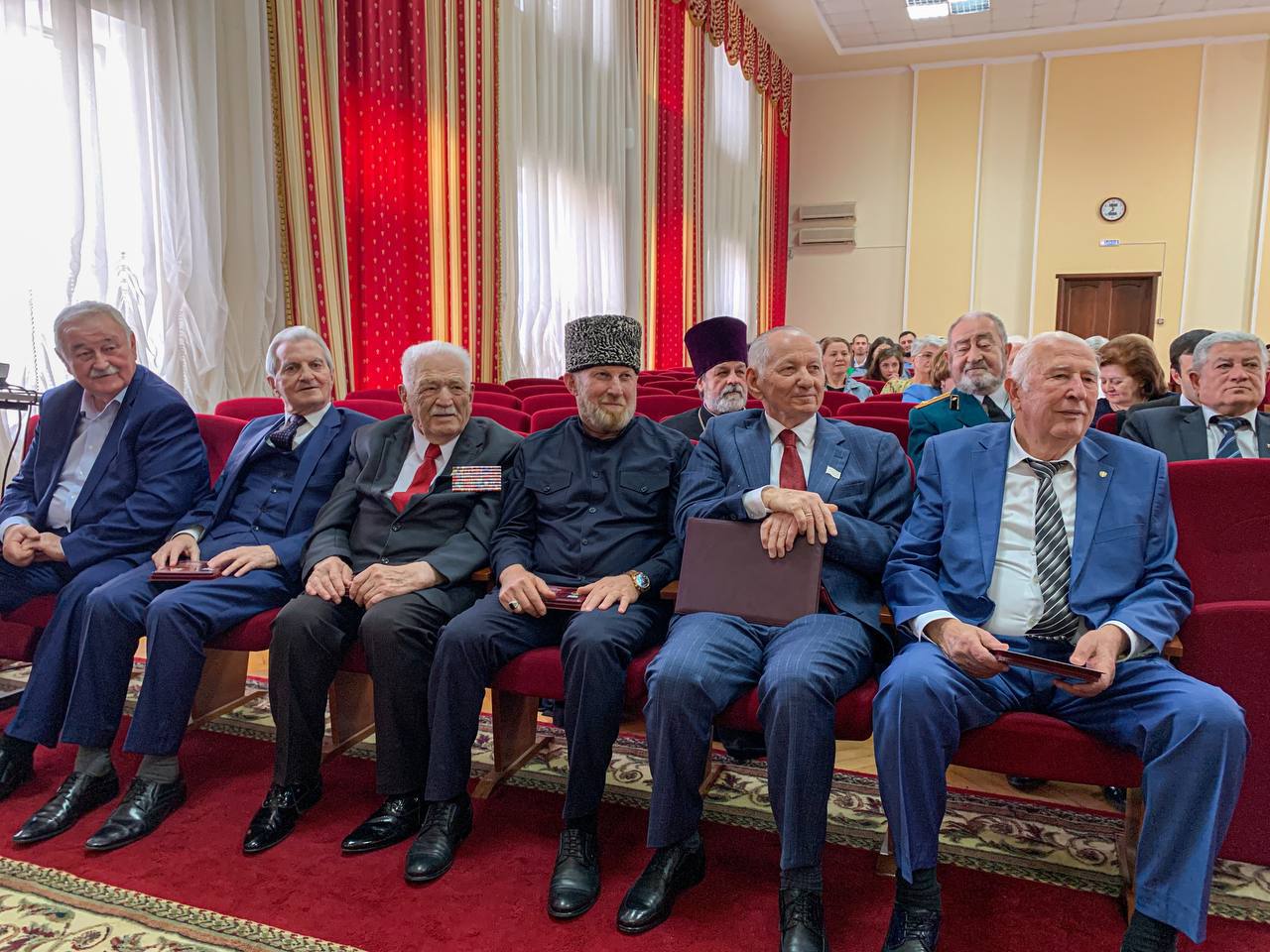 В Нальчике вручили памятные медали «100-летия образования Кабардино-Балкарии»