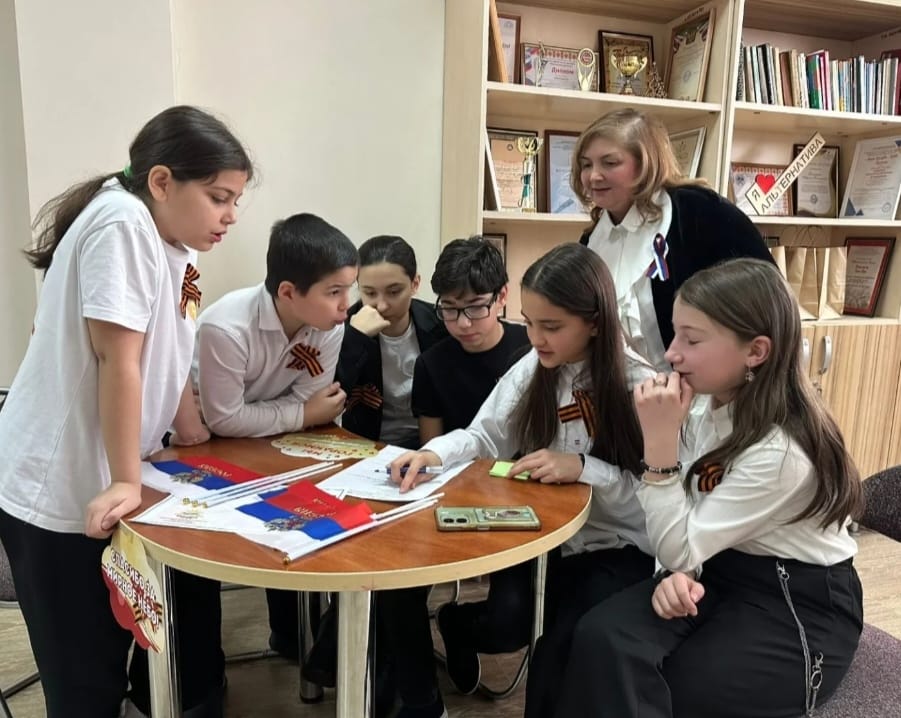 Школьники задумались, кто такой патриот России