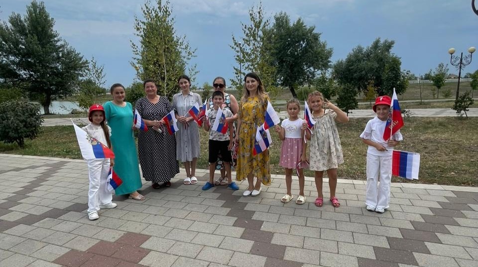 В Баксане прошли мероприятия ко Дню флага России