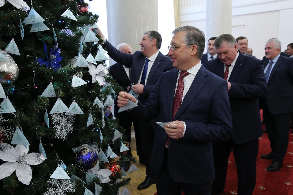 В Кабардино-Балкарии дан старт новогодней акции «Ёлка желаний»