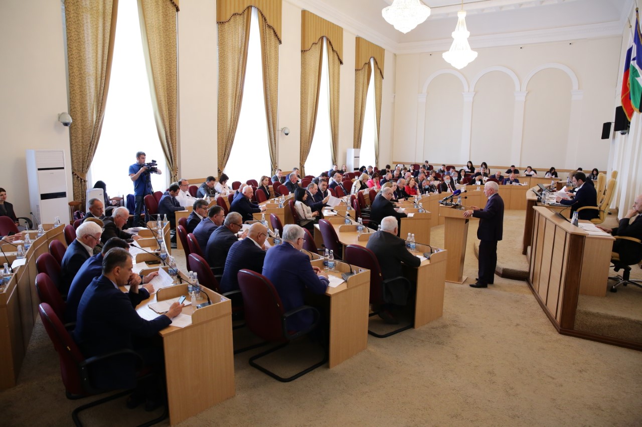 Парламент КБР одобрил законопроект, внесенный прокурором республики