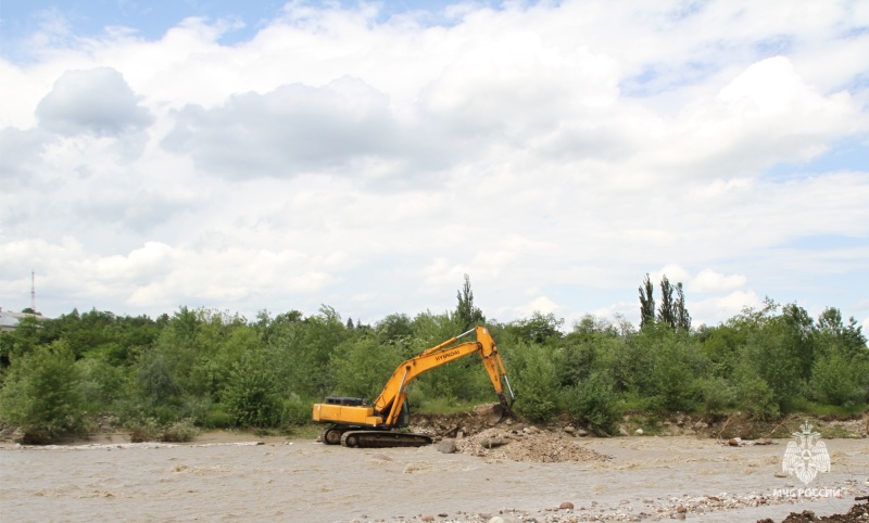 МЧС КБР держит на контроле паводковую ситуацию: угрозы подтоплений сохраняются