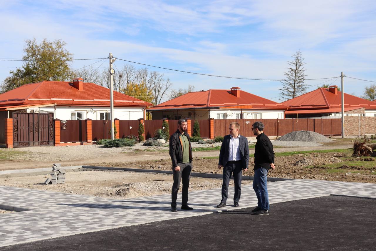 В Красносельском создают современное общественное пространство