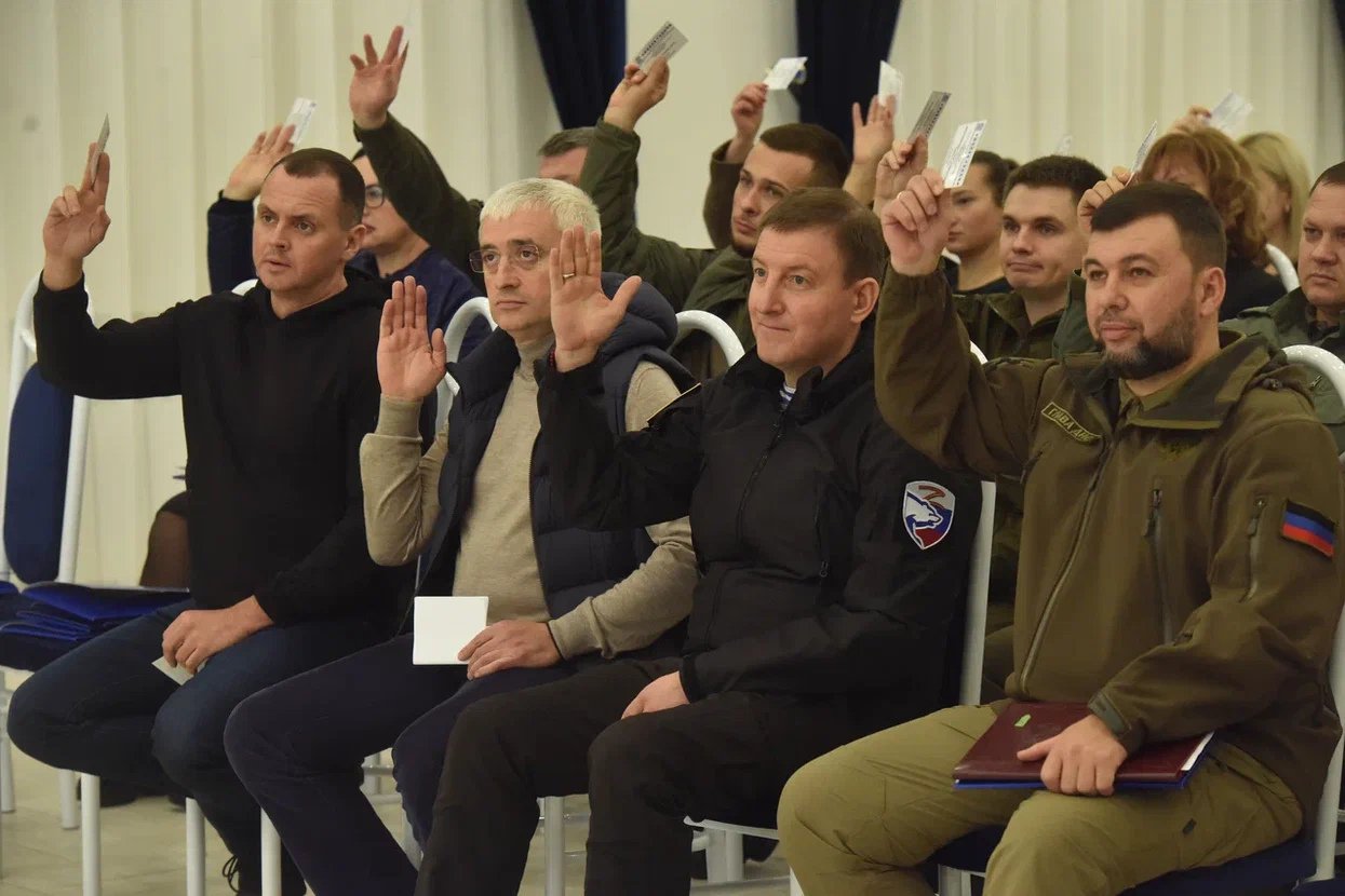 В ЛНР и ДНР появились региональные отделения "Единой России"