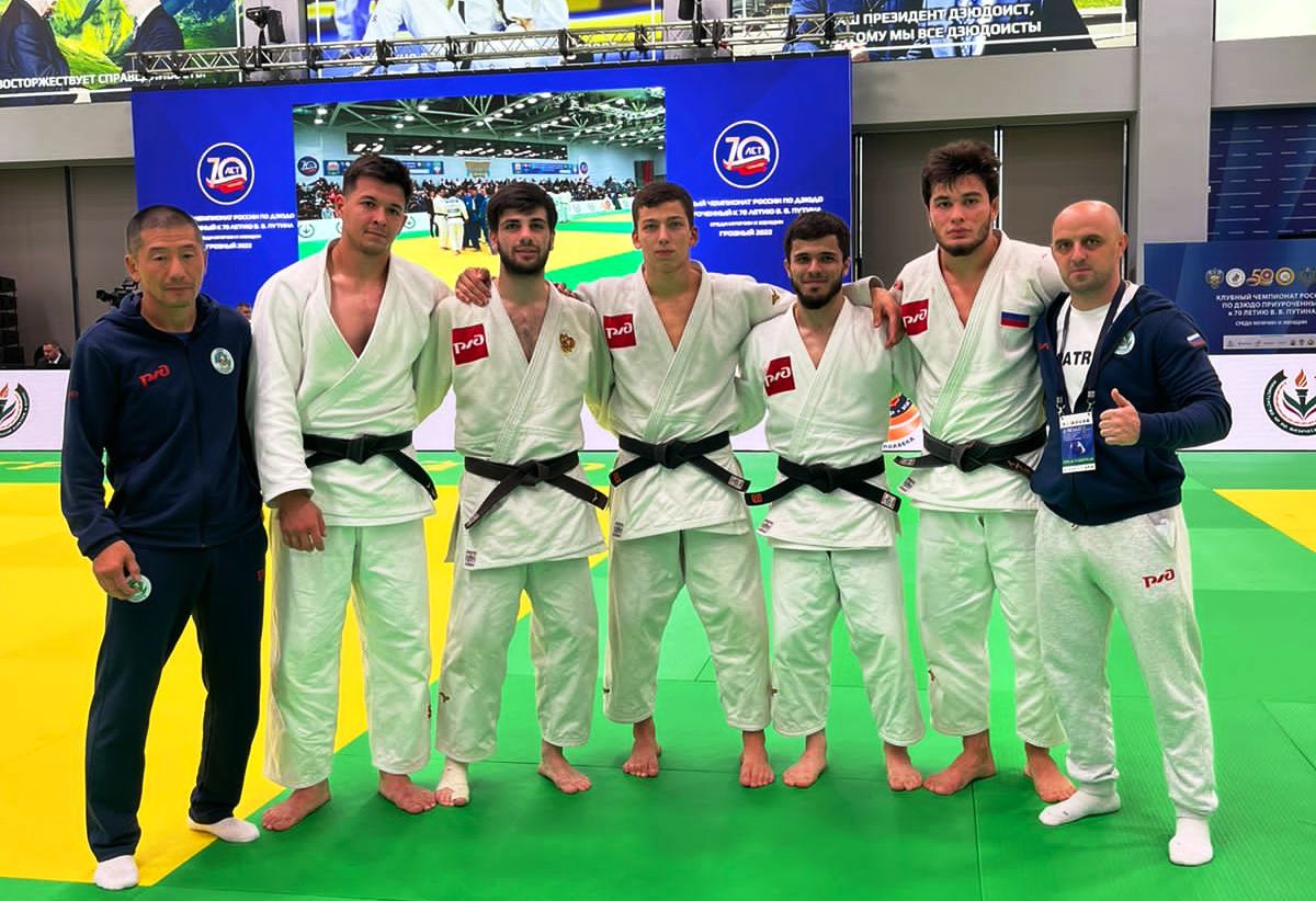 Бронзовые медали из Грозного