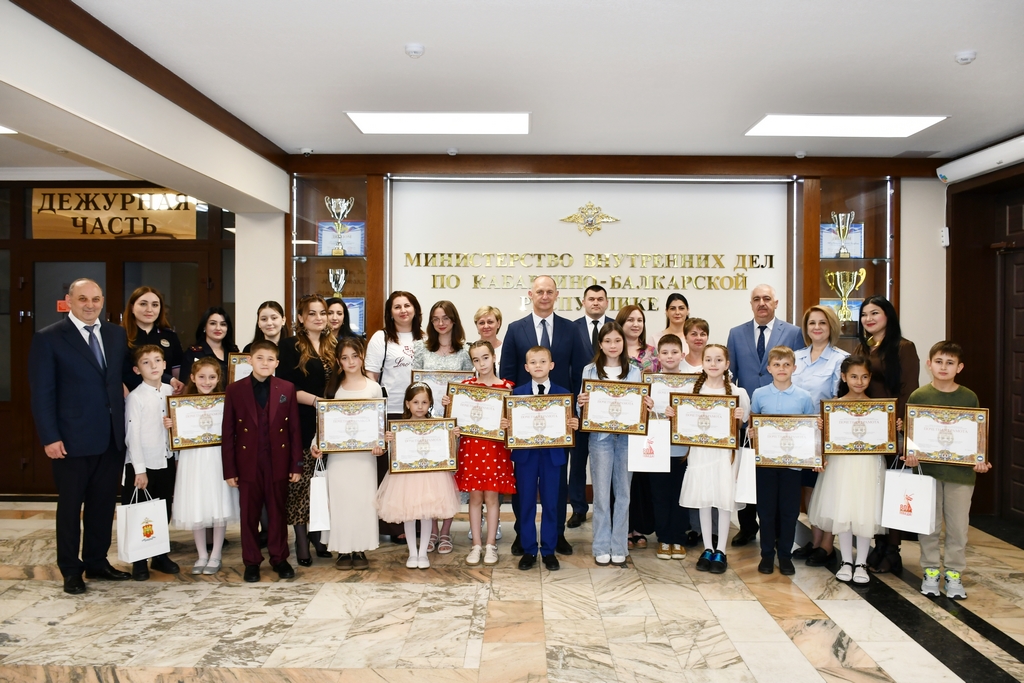 Завершился детский конкурс «Полицейский Дядя Степа»
