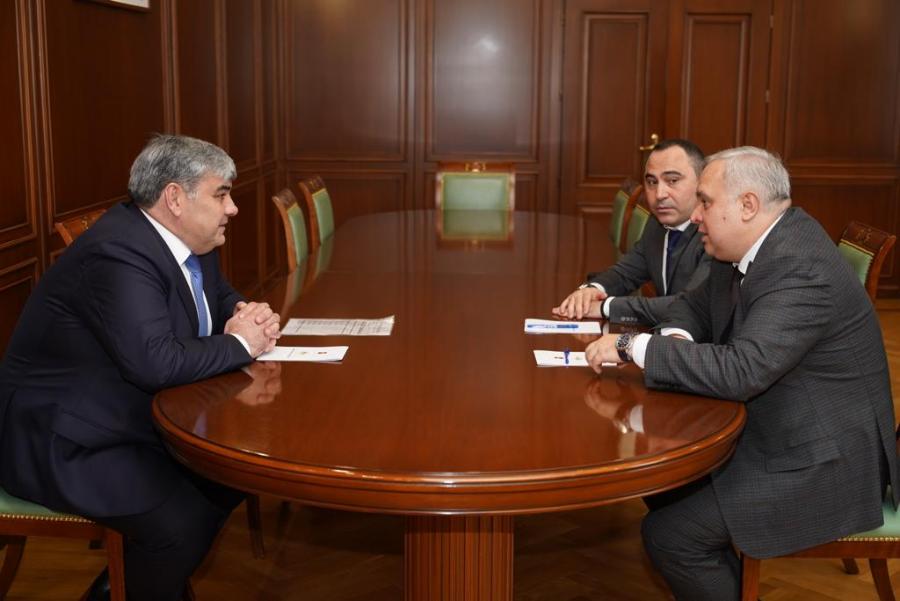 Казбек Коков на рабочей встрече обсудил развитие федеральных дорог в Кабардино-Балкарии