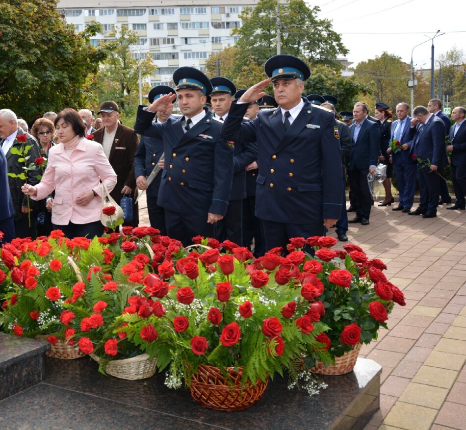 Судебные приставы почтили память сотрудников правоохранительных органов,  погибших при исполнении служебного долга