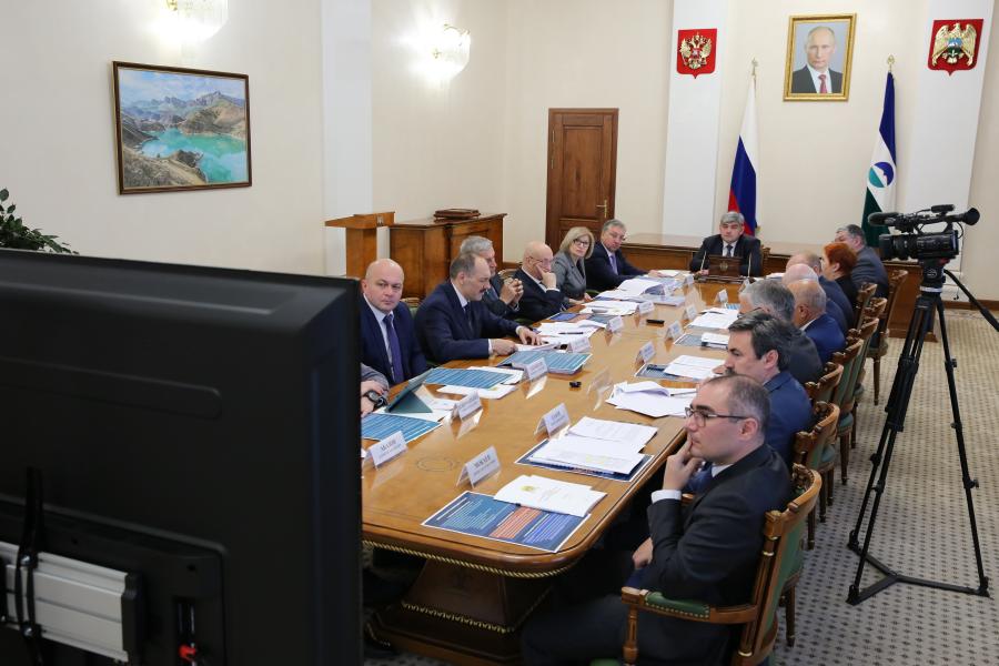 Казбек Коков обсудил с учеными перспективы инновационного развития экономики