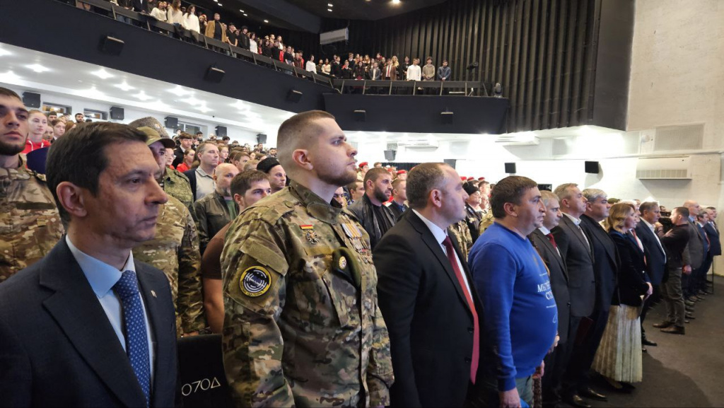 photo_5283081688919511500_y.jpeg photo_5283081688919511500_y.jpeg