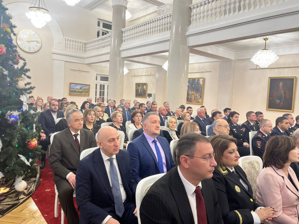 4e2e4ccd-d203-4c86-8d7d-cfcb24e528d8.jpg 4e2e4ccd-d203-4c86-8d7d-cfcb24e528d8.jpg