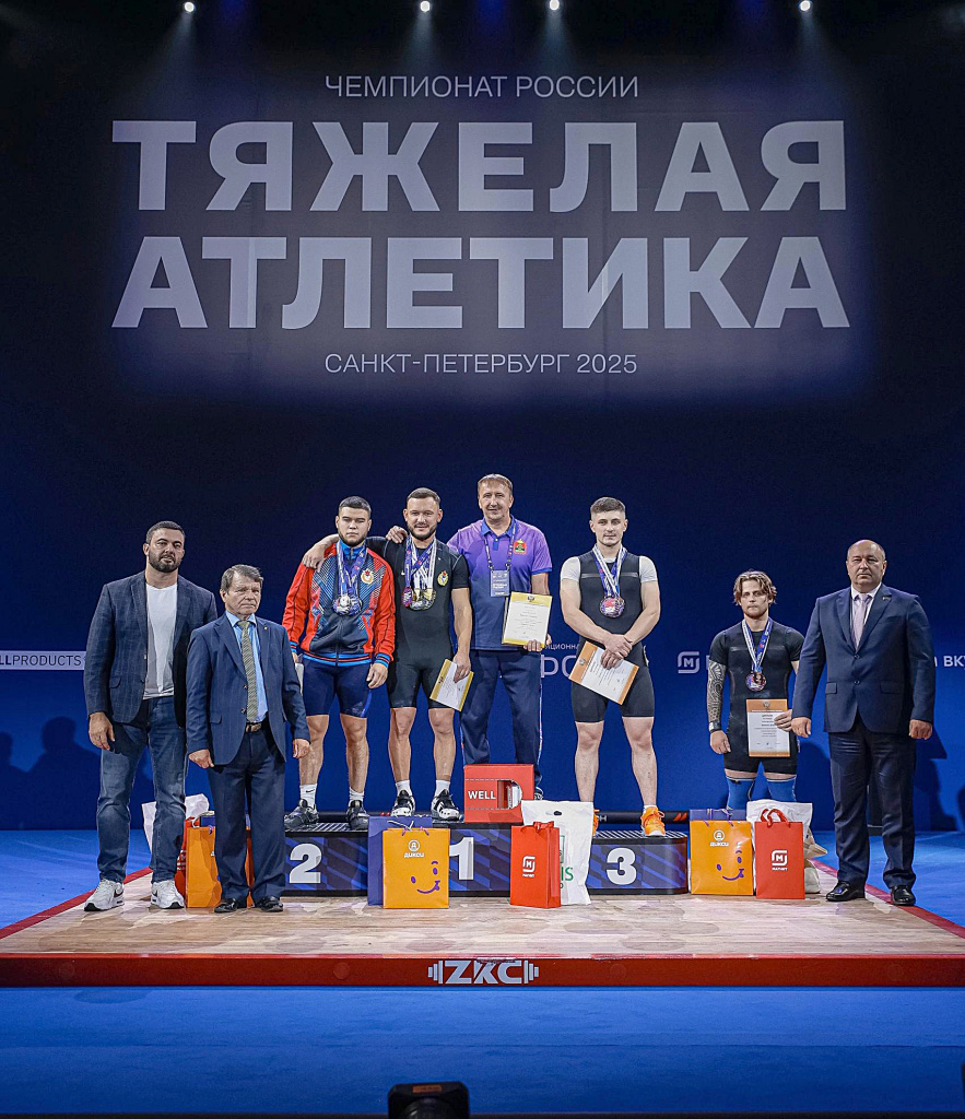 фото с награждения за 3 место Т.Гулиева (1).jpg фото с награждения за 3 место Т.Гулиева (1).jpg